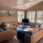 Modern And Cozy Near Slopes Holiday home *