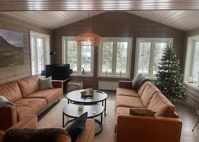 Modern And Cozy Near Slopes