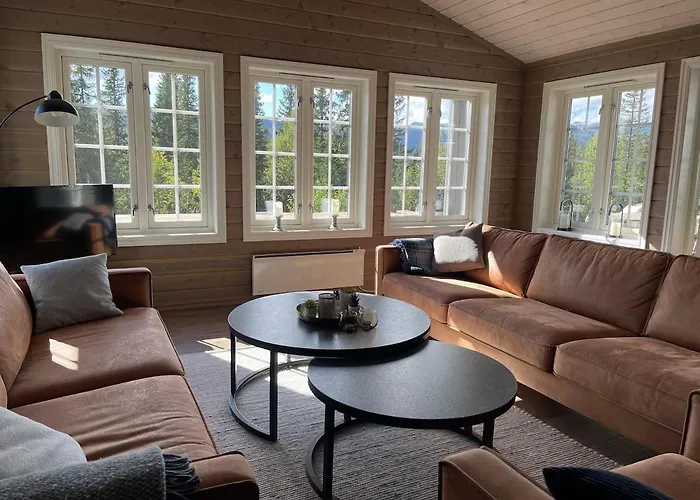 Modern And Cozy Near Slopes
